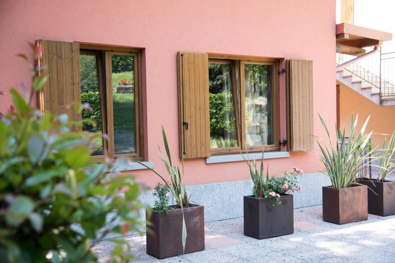 La Casa Di Emy Villa Solto Collina Exterior photo