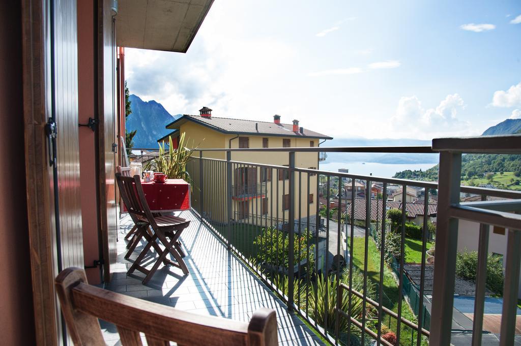 La Casa Di Emy Villa Solto Collina Exterior photo